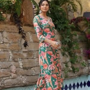 ANNI DESIGNER Women's Rayon Blend Kurta with Palazzo